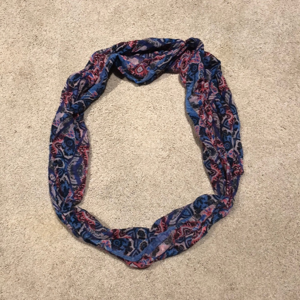 Infinity scarf